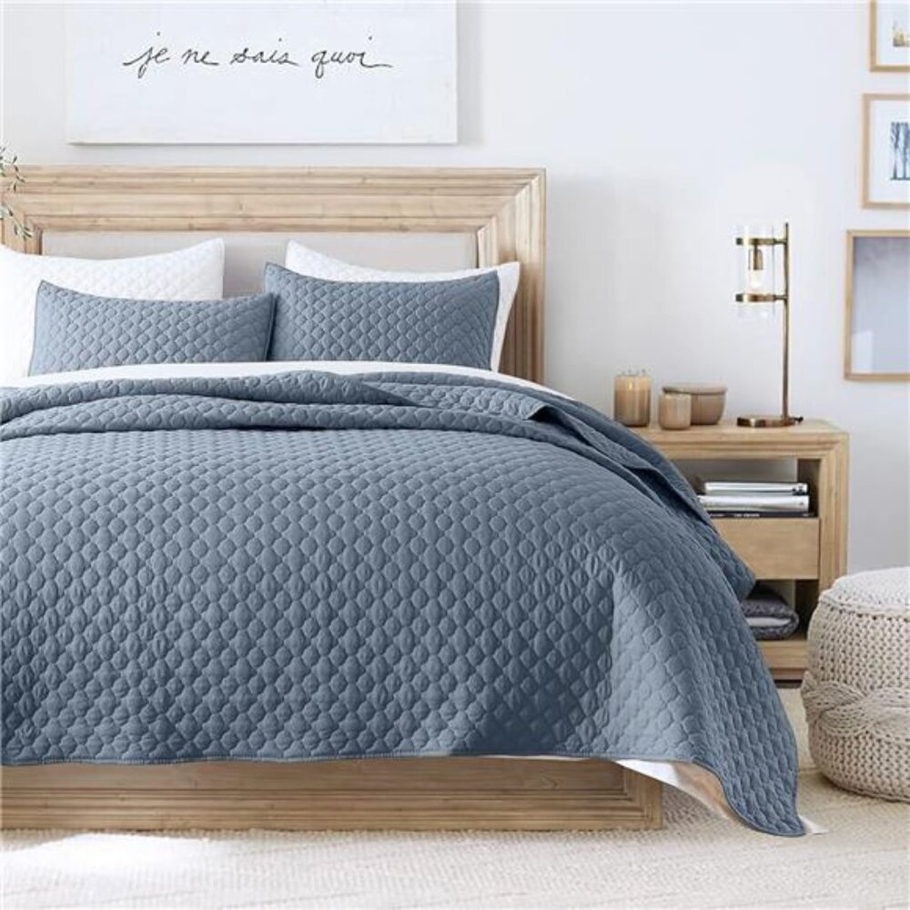Quilt Queen Size Dusty Blue, Lightweight Quilt for Summer